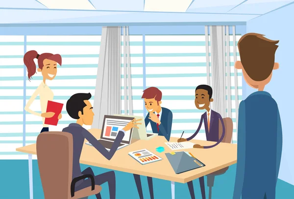 Hommes d'affaires à la réunion au bureau — Image vectorielle