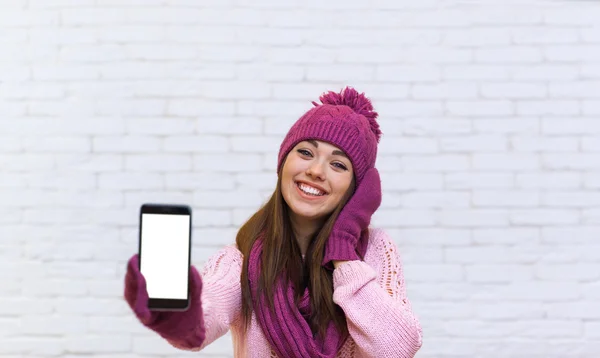 Mädchen und Handy — Stockfoto