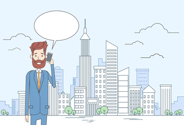 Obchodní muž chytrý mobilní telefon Talk podnikatel Chat bubliny komunikace přes velké město — Stockový vektor