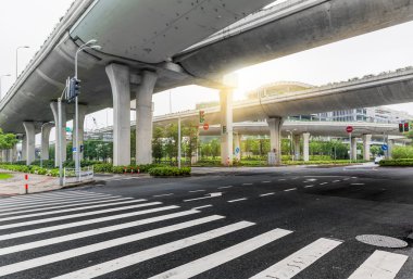 Üstgeçit Köprüsü