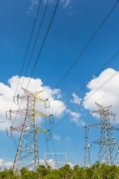 Hoogspanning torens — Stockfoto