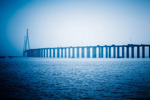 Puente moderno —  Fotos de Stock