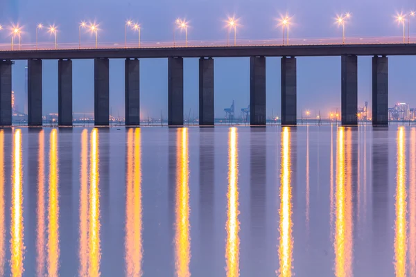 Ponte moderna — Fotografia de Stock