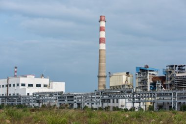 Gaz işleme fabrikası. Gaz ve petrol sanayiinin manzarası