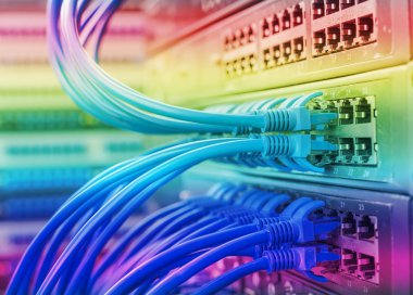 Ağ anahtarı ve ethernet kabloları, Veri Merkezi Konsepti.