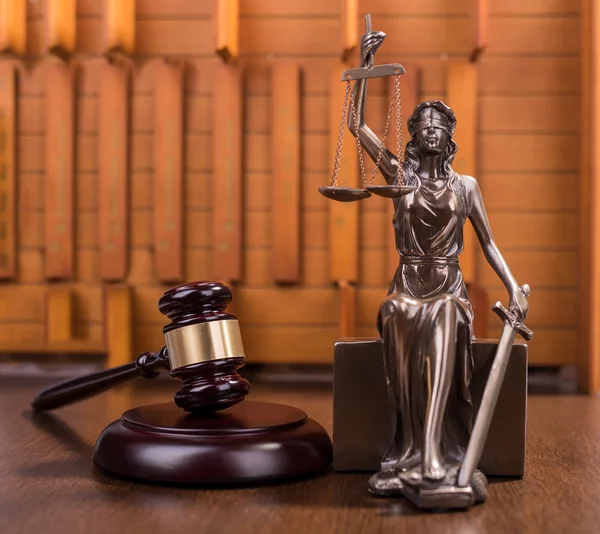 正义，法律概念的雕像 — 图库照片