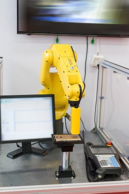 Makinanızın Robotik el