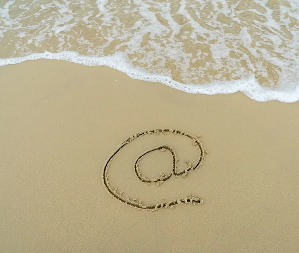 Correo Electrónico Símbolo Dibujar Playa — Foto de Stock