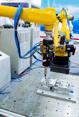 Makinanızın Robotik el