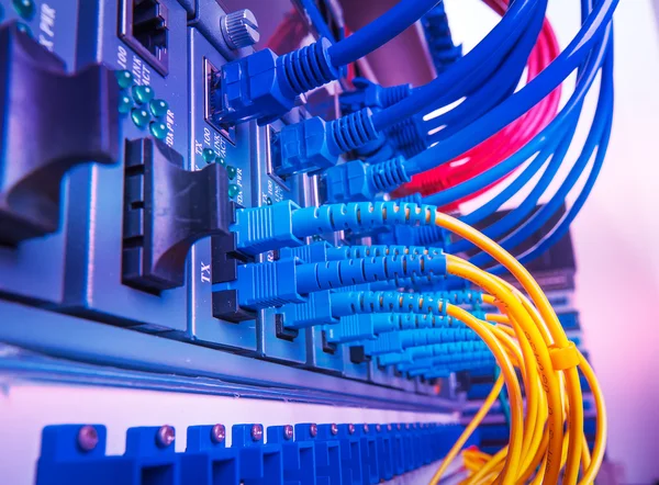 Fiber Optic Cables Connected Optic Ports Utp Network Cables Connected — Stock Photo, Image