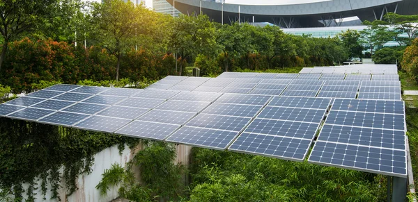 Paneles Solares Parque Ciudad Moderna —  Fotos de Stock