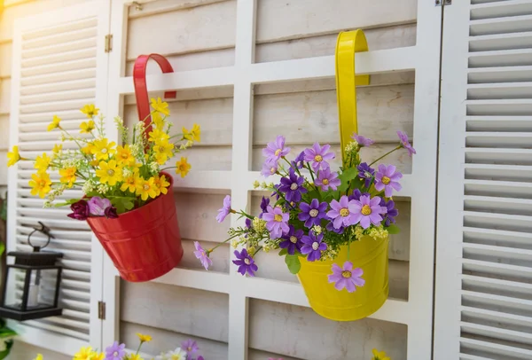 Hanging Flower Pots Fence — Stock Photo, Image