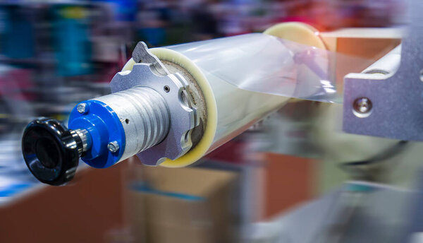 Laminating and rewinding kind of protective film machine with clamping rollers automatic edge banding