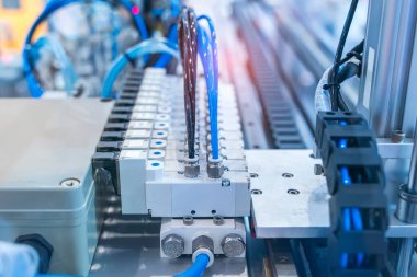 Endüstriyel makinede robotik pnömatik piston ünitesi, otomasyon sıkıştırılmış hava fabrikası