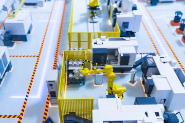 Otomatik robot kolu üzerindeki robot ve otomasyon sistemi denetim uygulamasının modeli