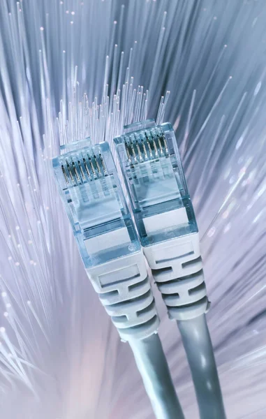 光纤背景网络电缆 — 图库照片