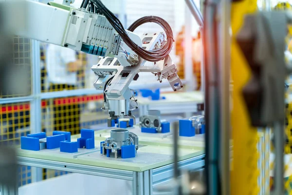 Robot Arm Working Smartly Production Department Artificial Intelligence Factory — Stock Photo, Image