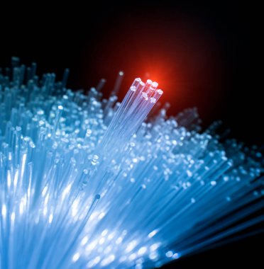 fiber optik ağ kablosu ultra hızlı internet iletişimi için