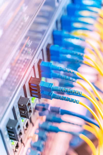 Fiber Optisk Kabel Ansluta Till Kommunikation Distributionspunkt — Stockfoto