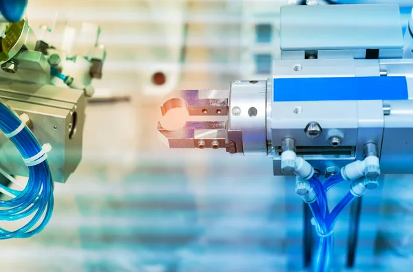 Endüstriyel makinede robotik pnömatik piston emici ünitesi, otomasyon sıkıştırılmış hava fabrikası üretimi