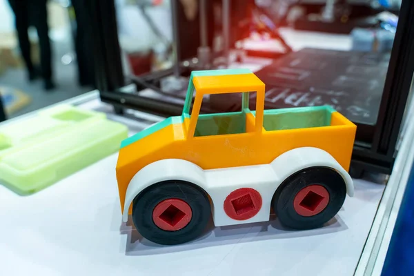 打印3D打印机小后备箱打印模型塑料 — 图库照片