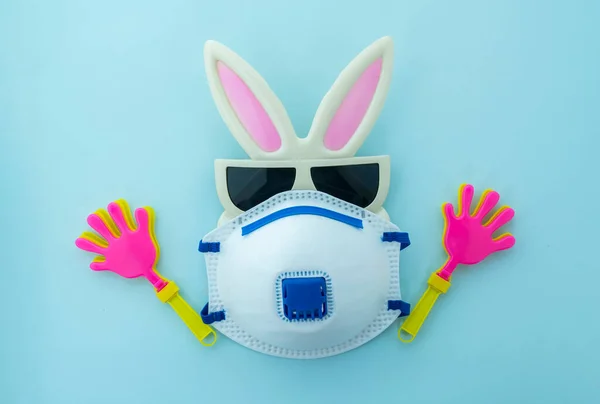 Easter Bunny Protective Medical Masks Quarantine Concept Easter Holiday Clap — Stock Photo, Image