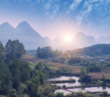 Yangshuo Guilin, Çin 'de manzara