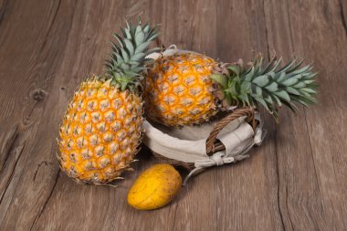 iki ananas