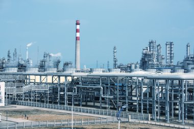 Gaz işleme fabrikası. Gaz ve petrol sanayiinin manzarası