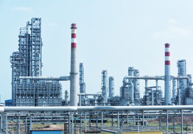 Gaz işleme fabrikası. Gaz ve petrol sanayiinin manzarası