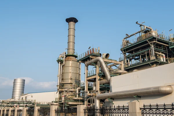 Gasverwerkingsfabriek. landschap met gas- en olie-industrie — Stockfoto
