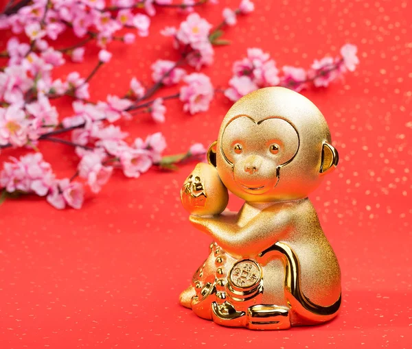 黄金の猿が付いている中国の新年装飾 — ストック写真