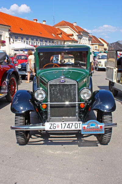 Luksusowy samochód laurin i Klemensa, skoda 120 — Zdjęcie stockowe