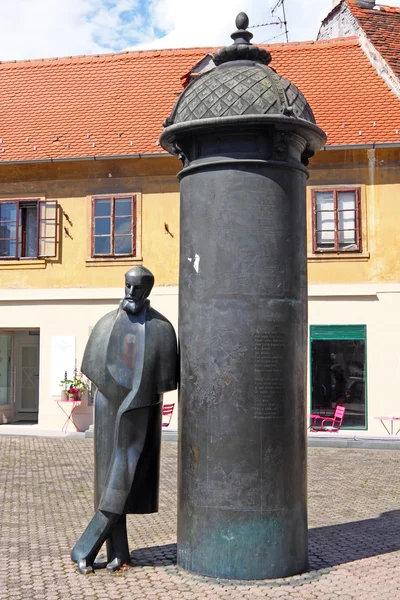 Statue of August Senoa — Stock Photo, Image