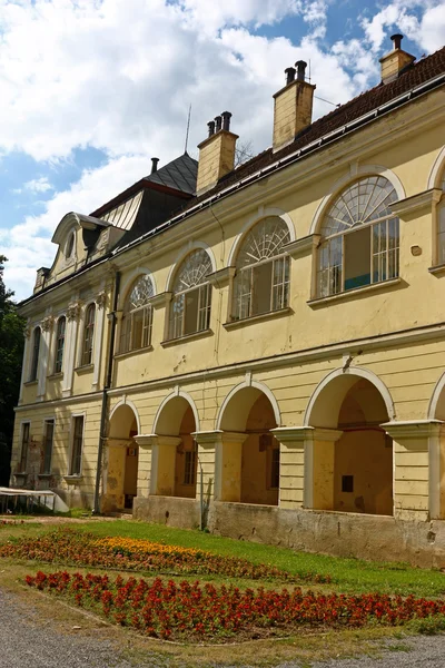 Pejacevic замок в Вировитица — стоковое фото