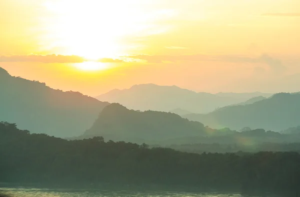 Dan yukarıda Luang Prabang görüntüleme — Stok fotoğraf