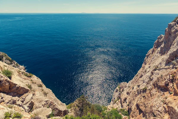 Rocky coastline in Greece — Stock Photo, Image