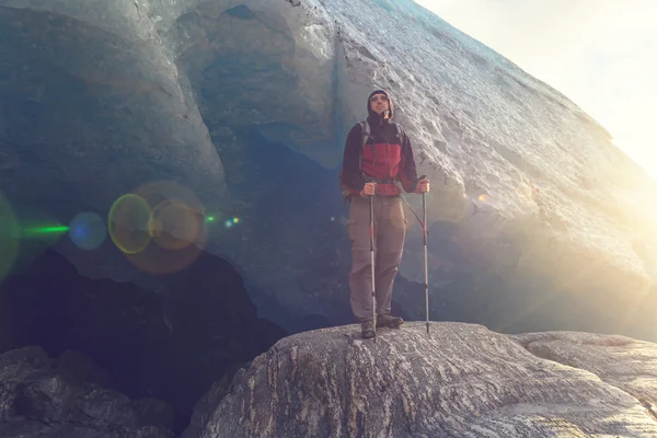 Hiker in Norway mountains — Stock Photo, Image