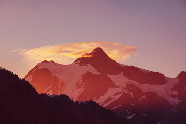 Mount Shuksan görünümünü — Stok fotoğraf