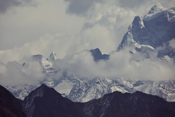 Sagarmatha bölgesindeki dağlar — Stok fotoğraf