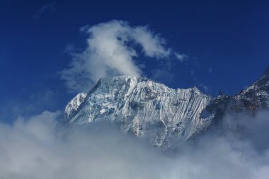 Kanchenjunga bölgesindeki dağlar