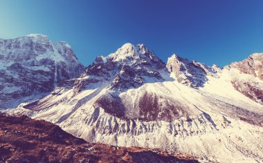 Kanchenjunga bölgesindeki dağlar