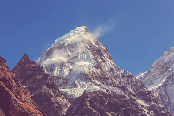 Montañas en la región de Kanchenjunga —  Fotos de Stock