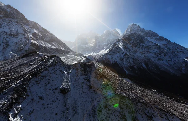 Mountains in Kanchenjunga region — Stock Photo, Image