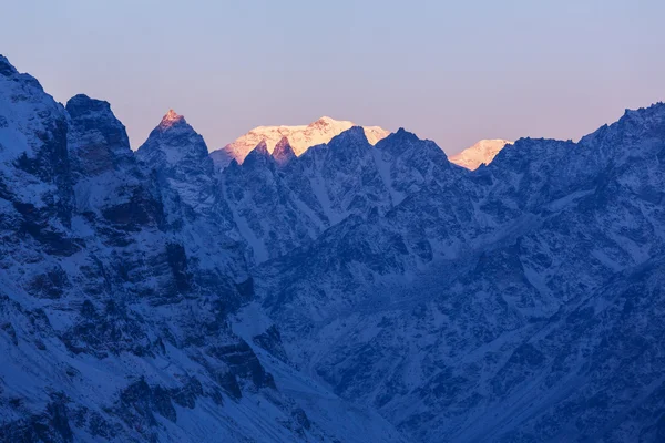 Montagne nella regione di Kanchenjunga — Foto Stock