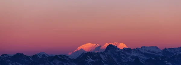 Vista panoramica delle montagne a Kanchenjunga — Foto Stock