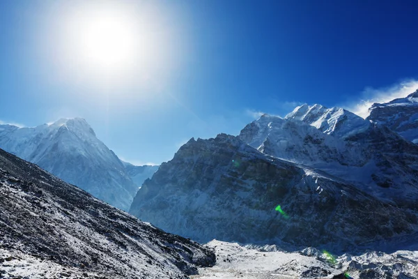 Malebný pohled hor v Kanchenjunga — Stock fotografie