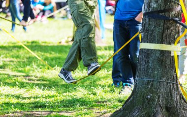 Dengede pratik kişi