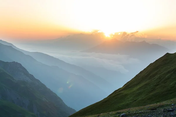 Landscape of Caucasus mountains — Stock Photo, Image