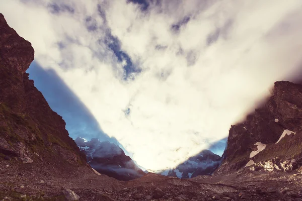 Montagne del Caucaso in estate — Foto Stock